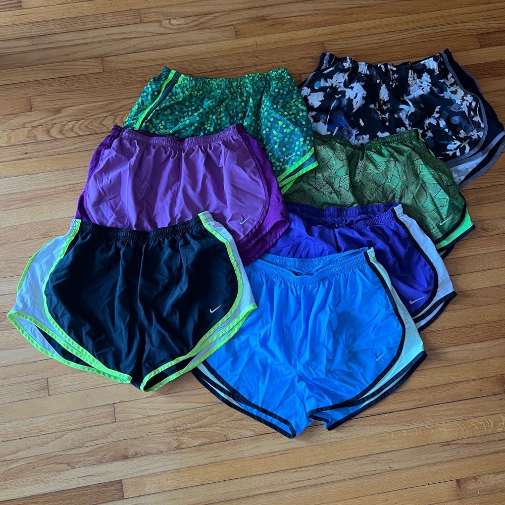 Nike Women's Dri Fit Tempo Shorts